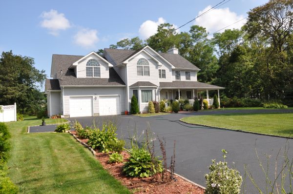 Cost of Driveway Resealing in Seattle