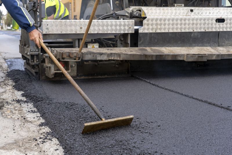 Driveway Tarring detail